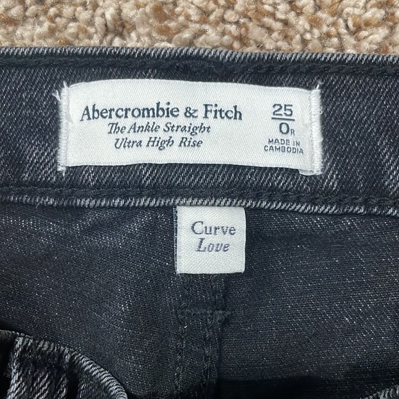 Abercrombie and Fitch Ankle straight curve love - Picture 3 of 3